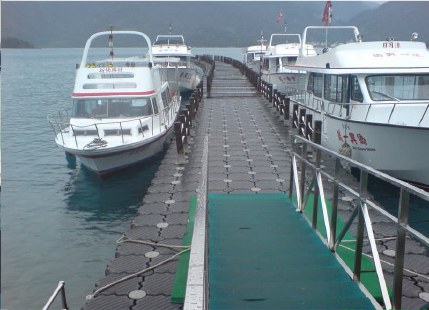Ferry, Cruise & Big Vessel Parking — photo 2